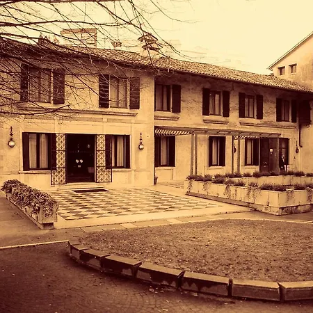 Ottoboni 4*